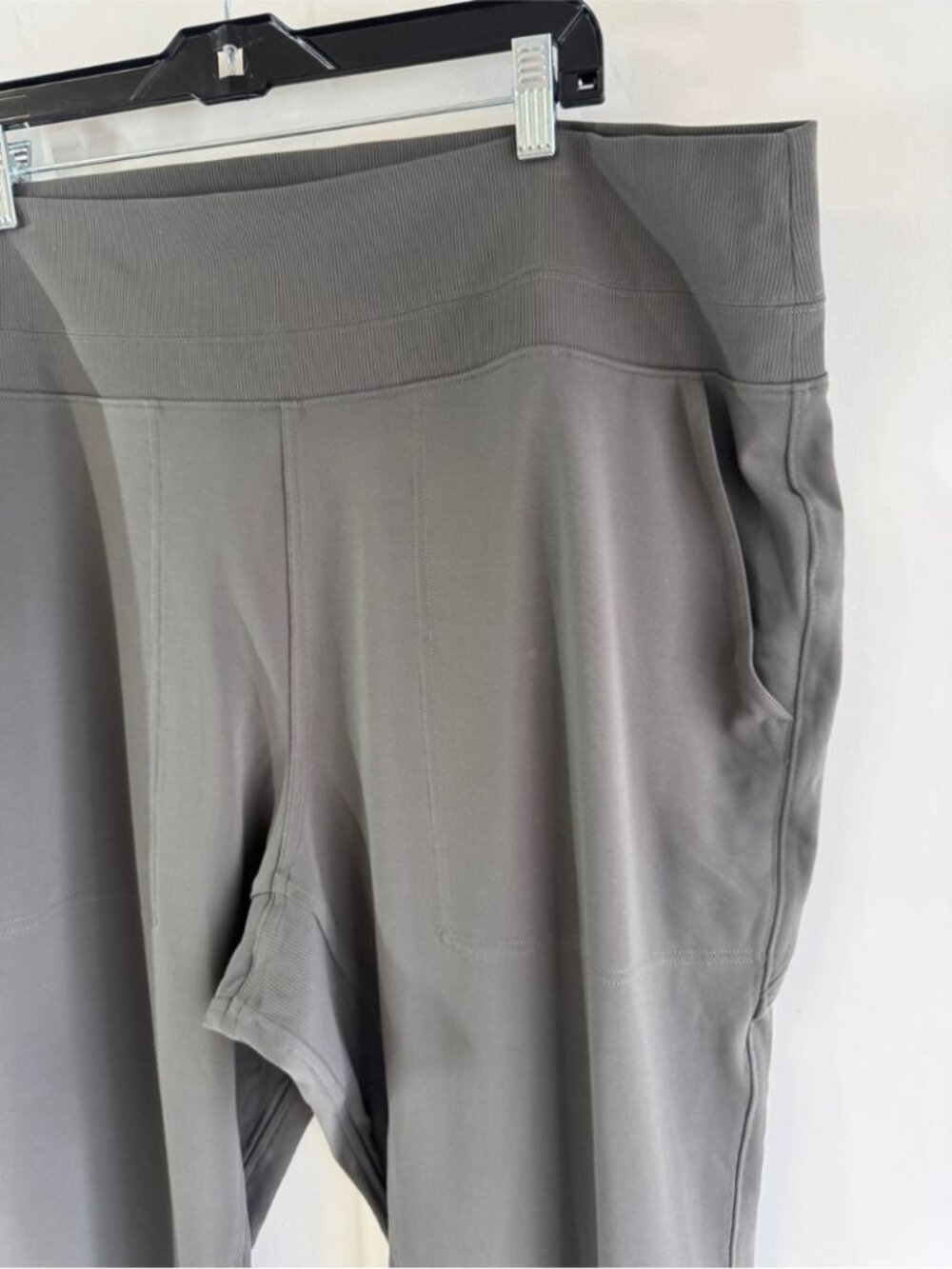 Athleta Brooklyn Jogger Pants 2X Athleisure Travel Minimalist Cozy Comy Gym - Picture 3 of 15